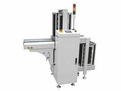 İyi bir fiyat. Paslanmaz çelik 3 Magazines PCB yükleyici Ön operasyon 250mm çevrimiçi